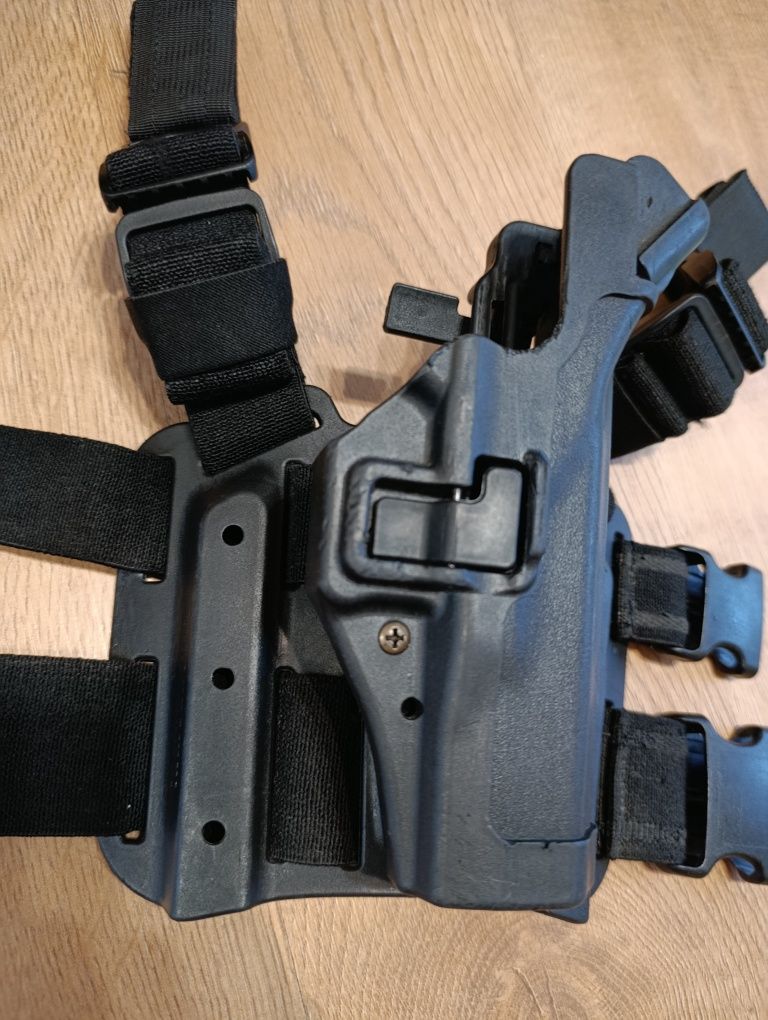 Продам кобуру BLACKHAWK під Форт-17 та Ґлок -17