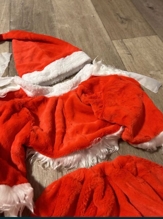 Зимовий новорічний костюм на дівчинку