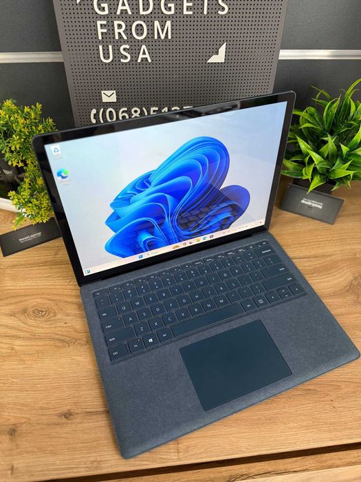 Microsoft Surface Laptop 3 13.5" 2k Сенсорний i5 8/256 GB SSD