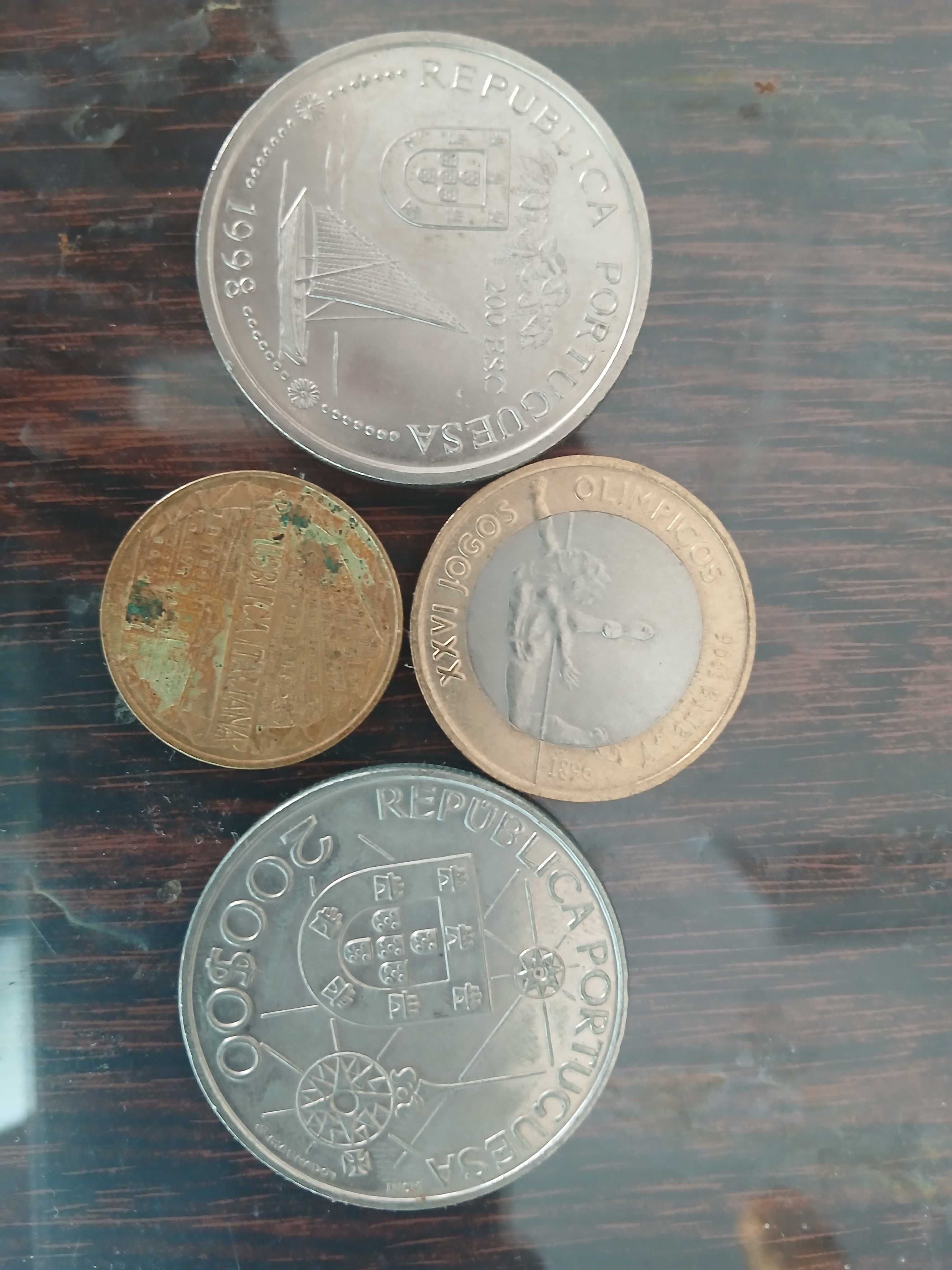 Moedas muito bem estimadas, raras muito antigas.