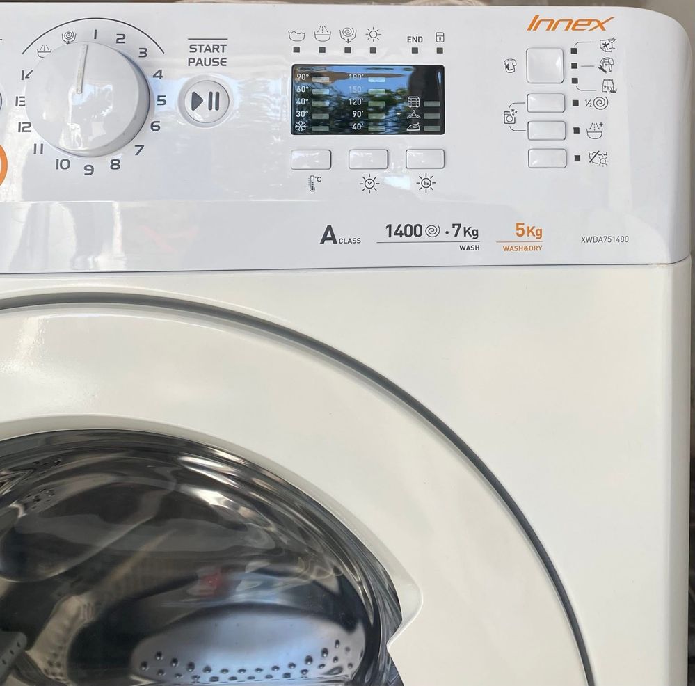 Maquina de Lavar e Secar Roupa Indesit