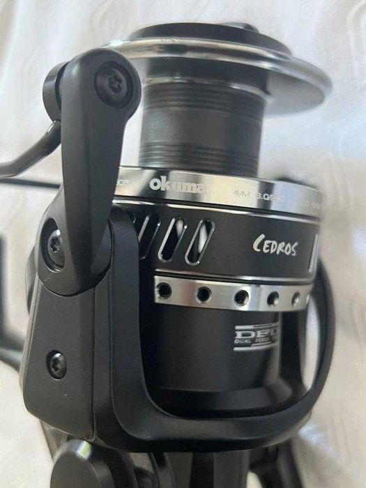 Carreto Okuma Cedros CJ-10000 - novo nunca usado