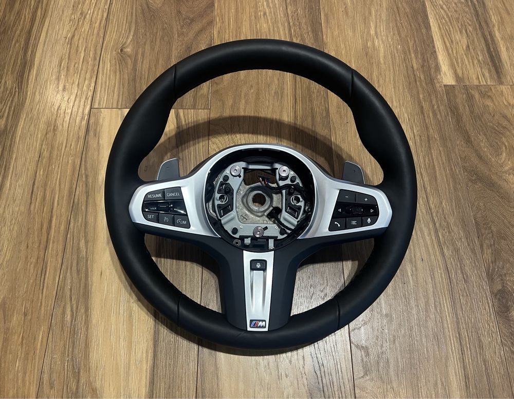 Руль M BMW G01 G02 G05 G05 G07 G12 G15 G20 G22 G24 G26 G30 G32 кермо