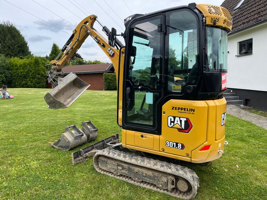 Catrapiller 301.8
