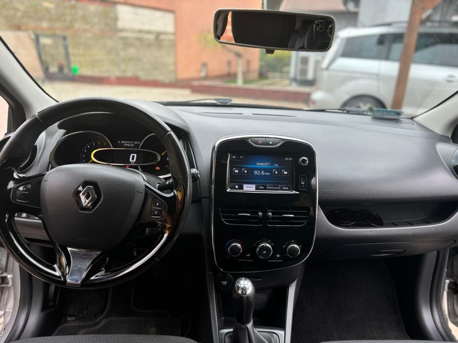 Sprzedam Renault Clio 2013
