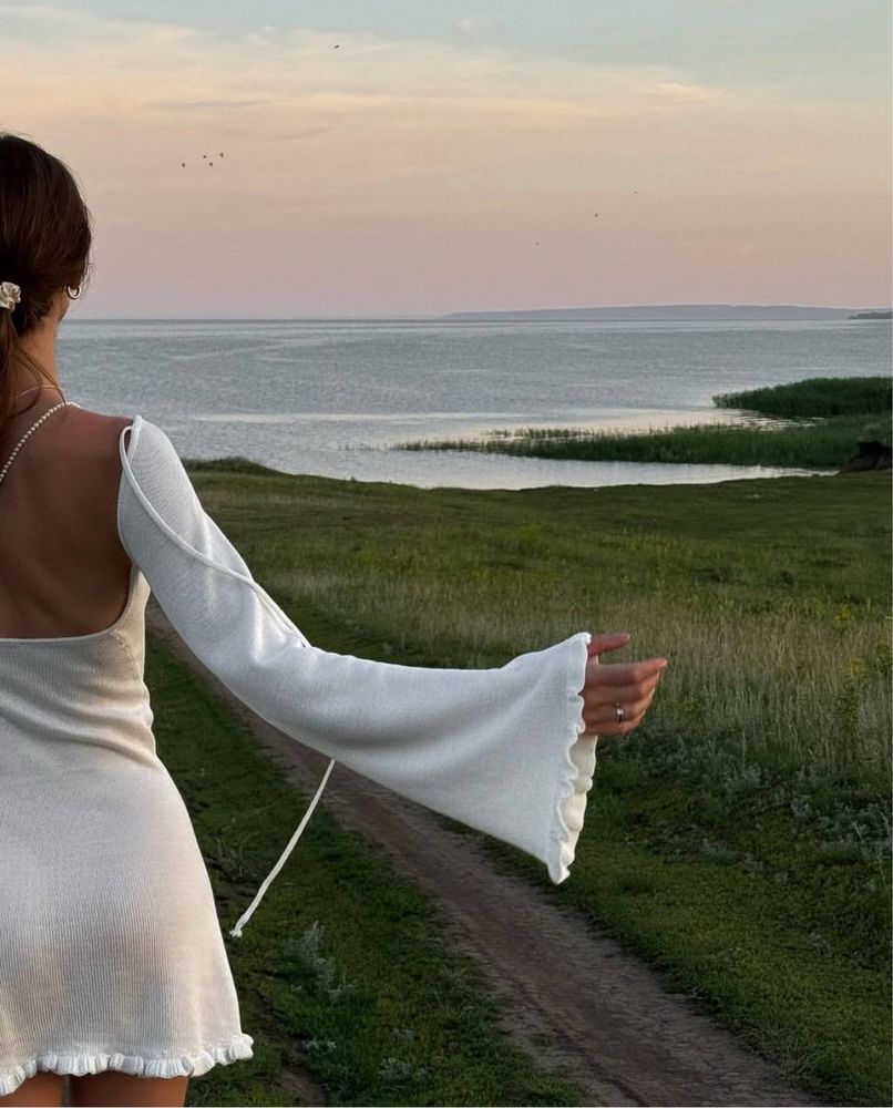 Пляжна вʼязана сукня