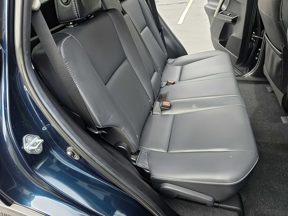 Toyota RAV4      2018