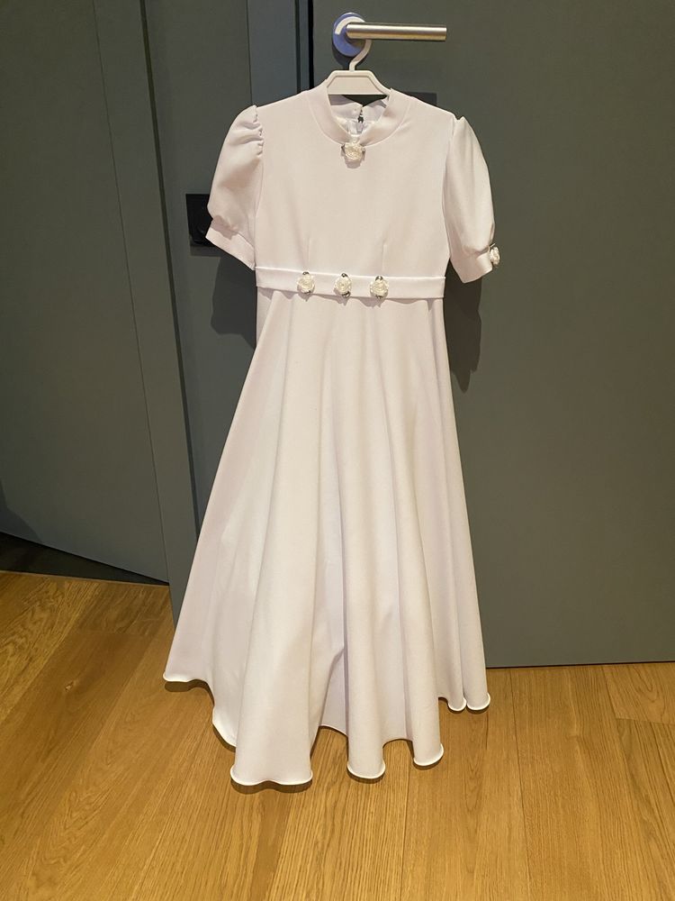 Sukienka komunijna różyczki z bolerkiem elegancka