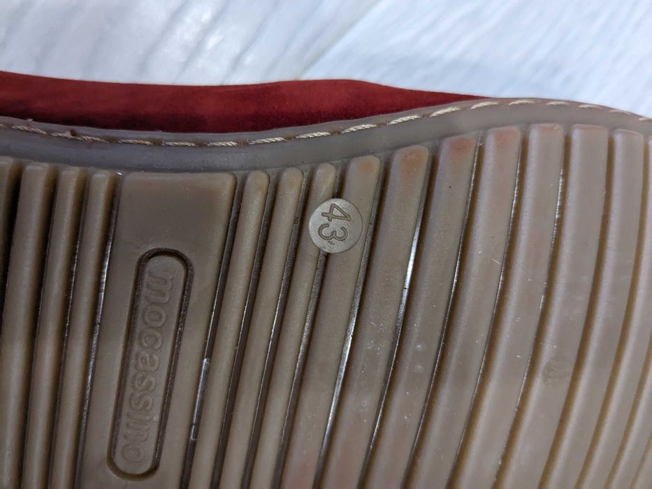 Червоні макасіни. Чоловічі.