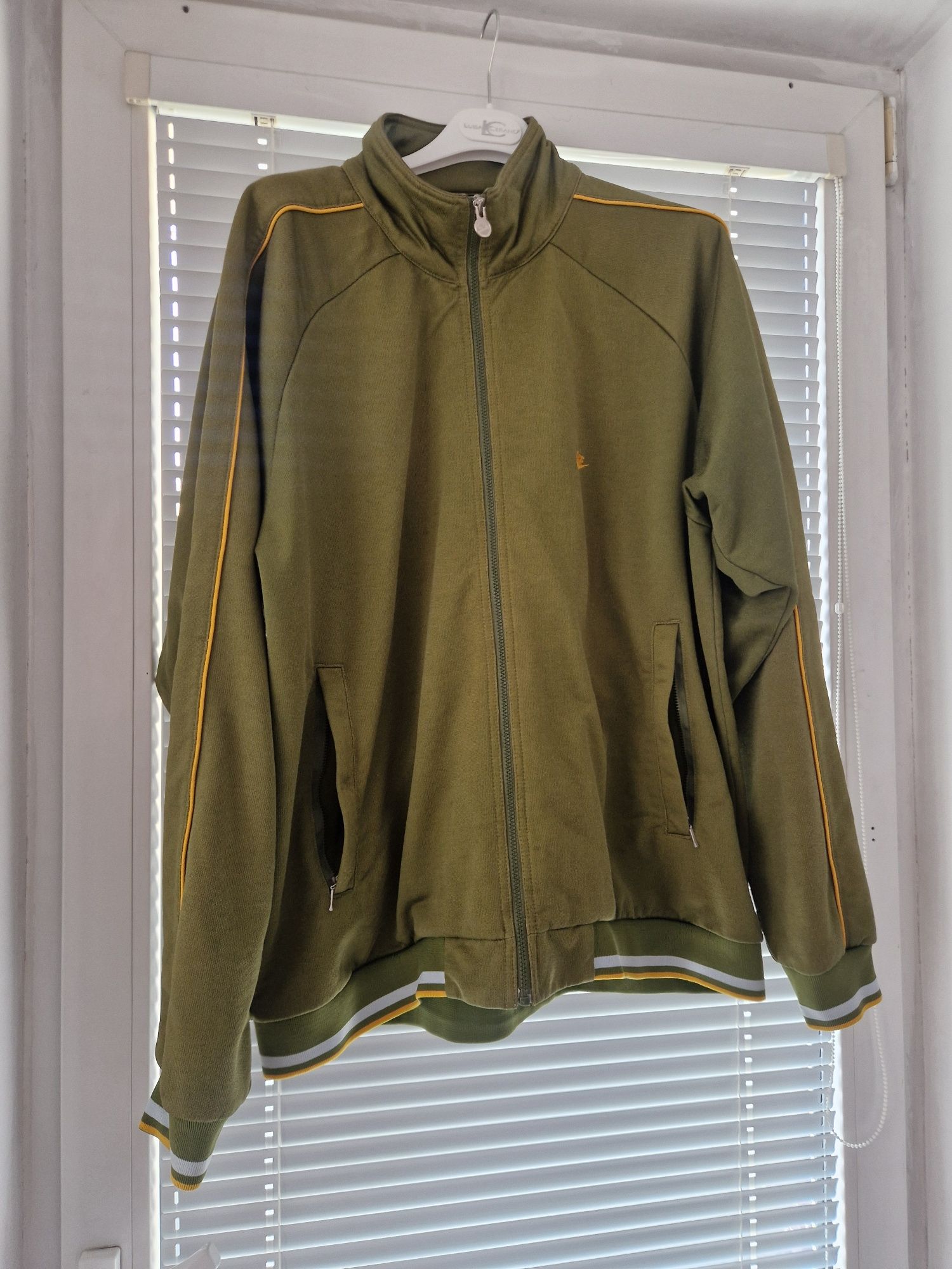 Nike , bluza xl , oliwkowa , ściągacze,  vintage style