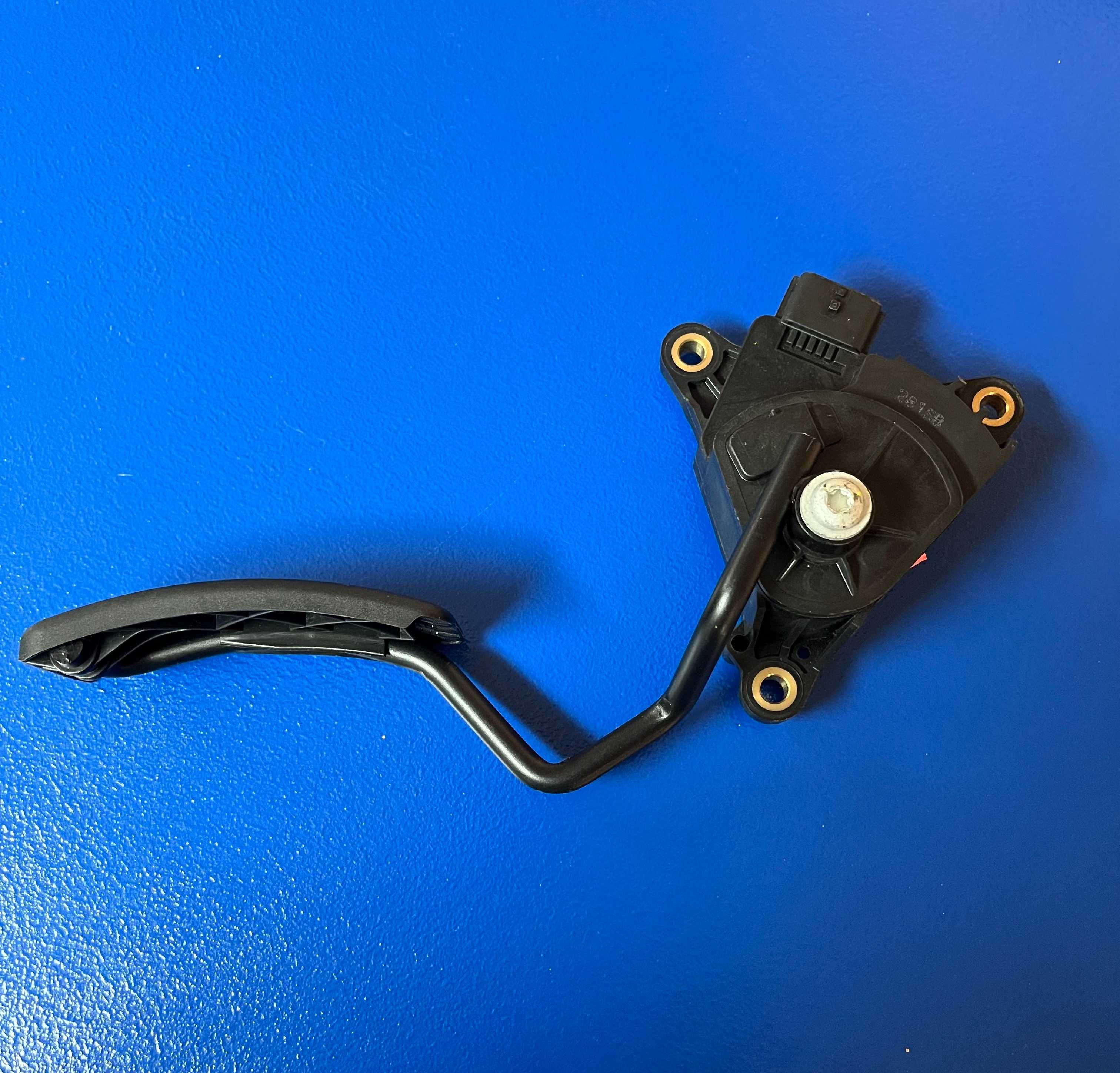 Pedal Acelerador Renault Clio III  82002.97335 (peça de origem)