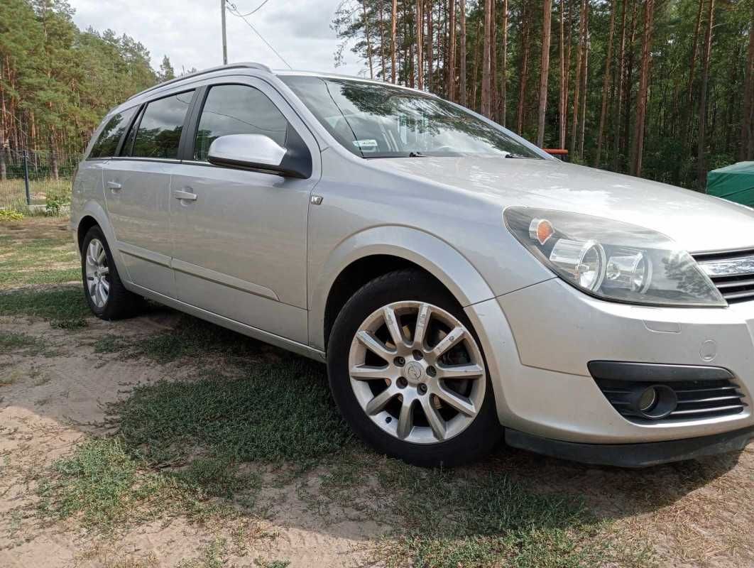 Sprzedam Opel Astra H w kombi