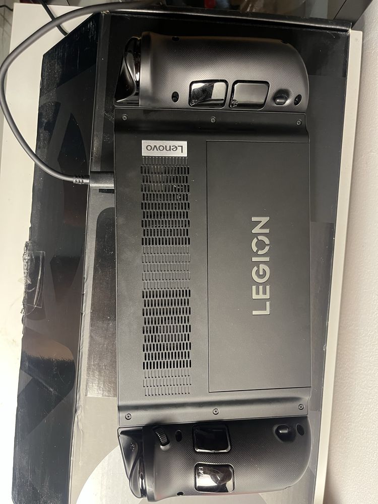 Портативна консоль Lenovo Legion GO 512 GB