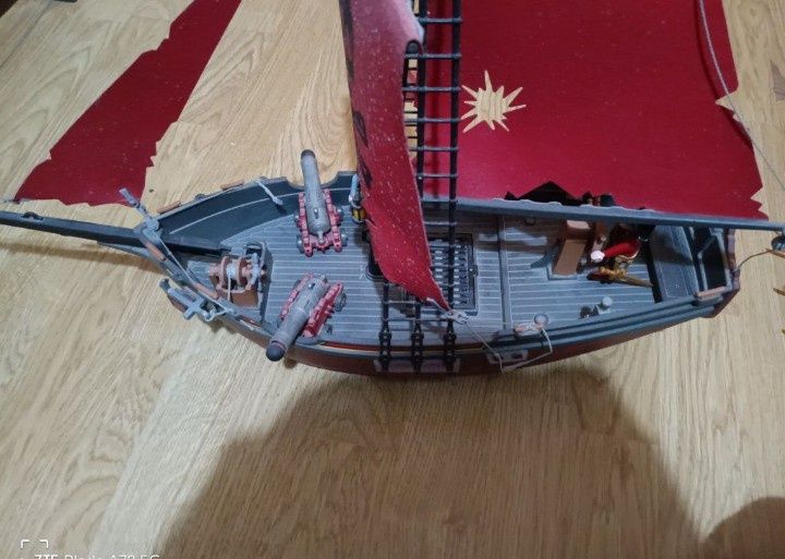 Vários bonecos da Playmobil