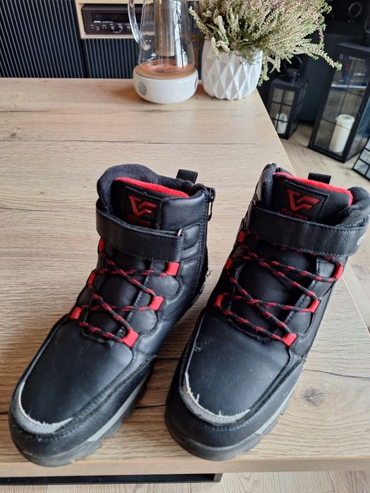 Buty zimowe chłopięce roz. 39