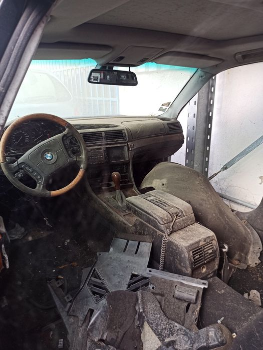 Peças para BMW 750i 2001