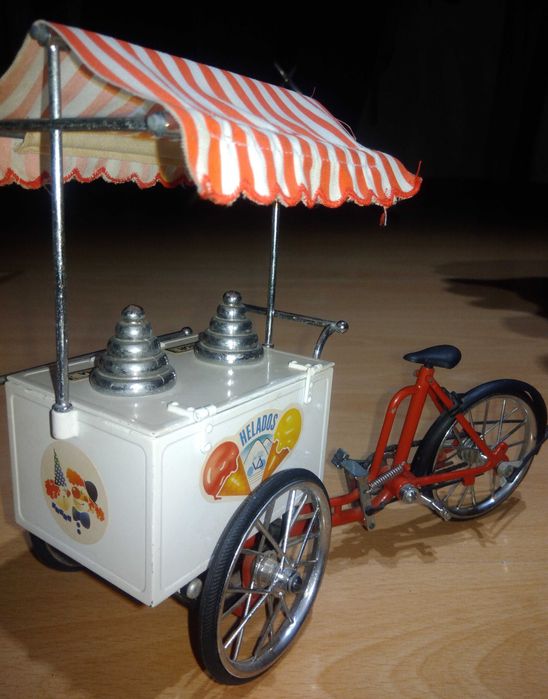 Bicicleta +Triciclo miniaturas