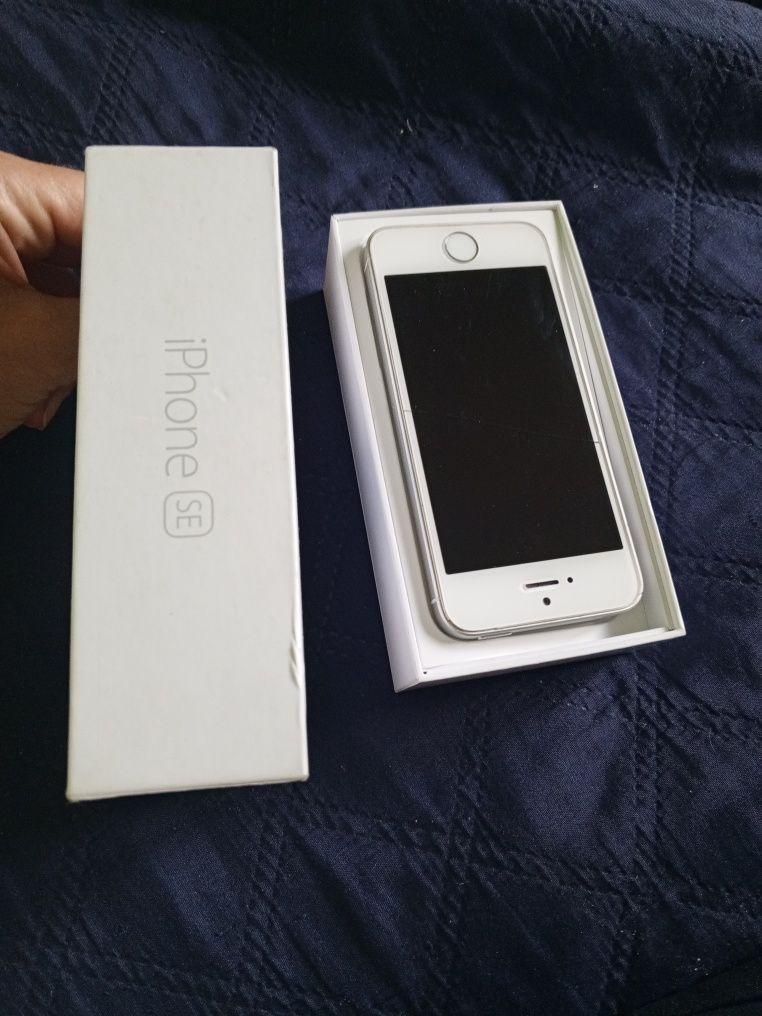 iPhone Se 32G uszkodzony