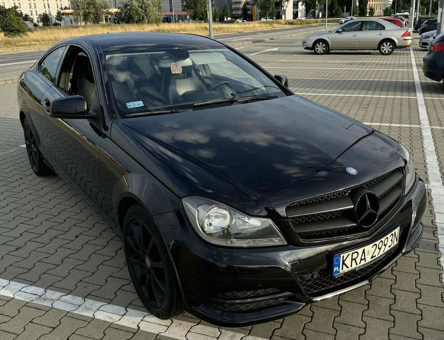 Mercedes-Benz Klasa C Mercedes-Bezn C180 Coupe 156 KM