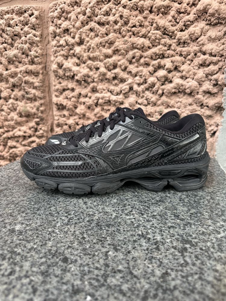 Mizuno Wave Creation 19 кроссовки оригинал 43 размер