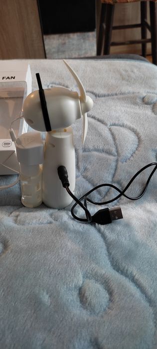 Mini wentylator że zraszaczem