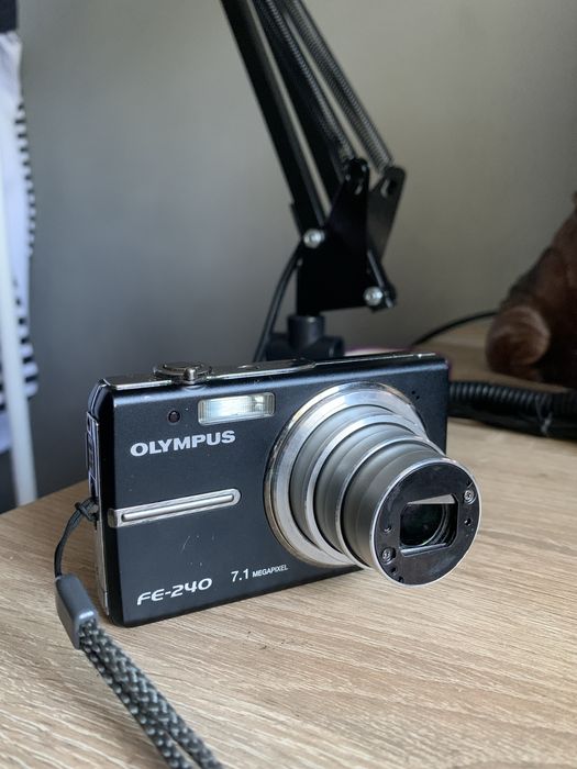 Цифровая мыльница olympus fe-240