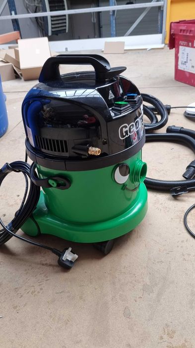 Odkurzacz piorący NUMATIC George GVE370-2