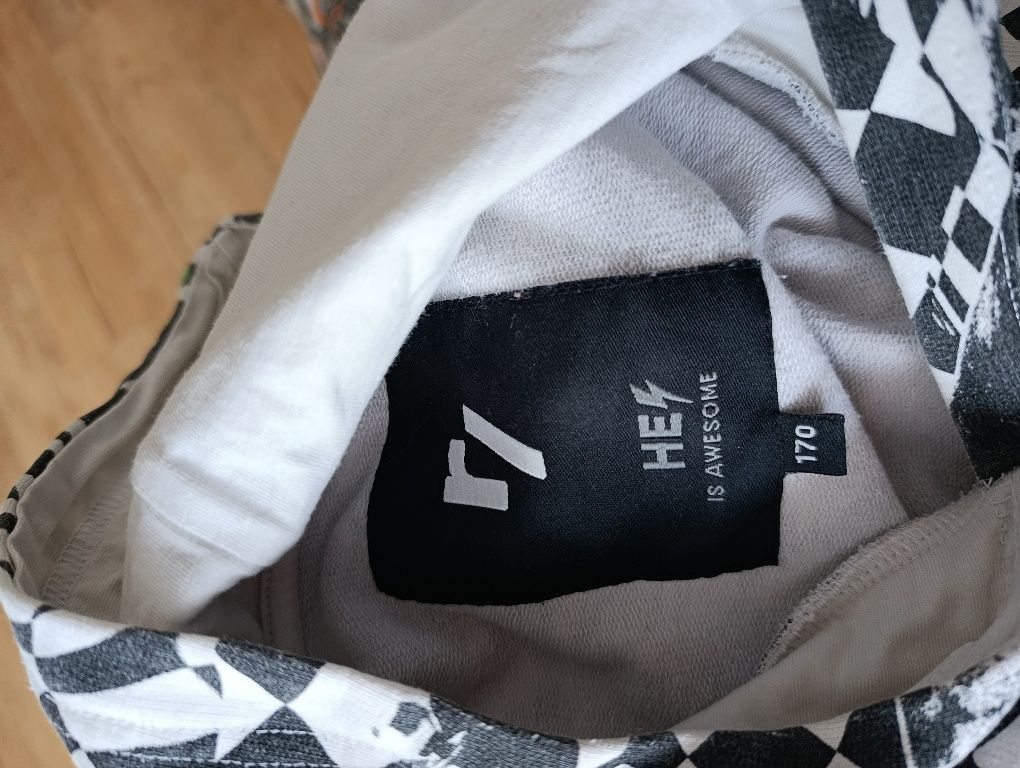 Bluza młodzieżowa. Rozmiar 170. Cropp