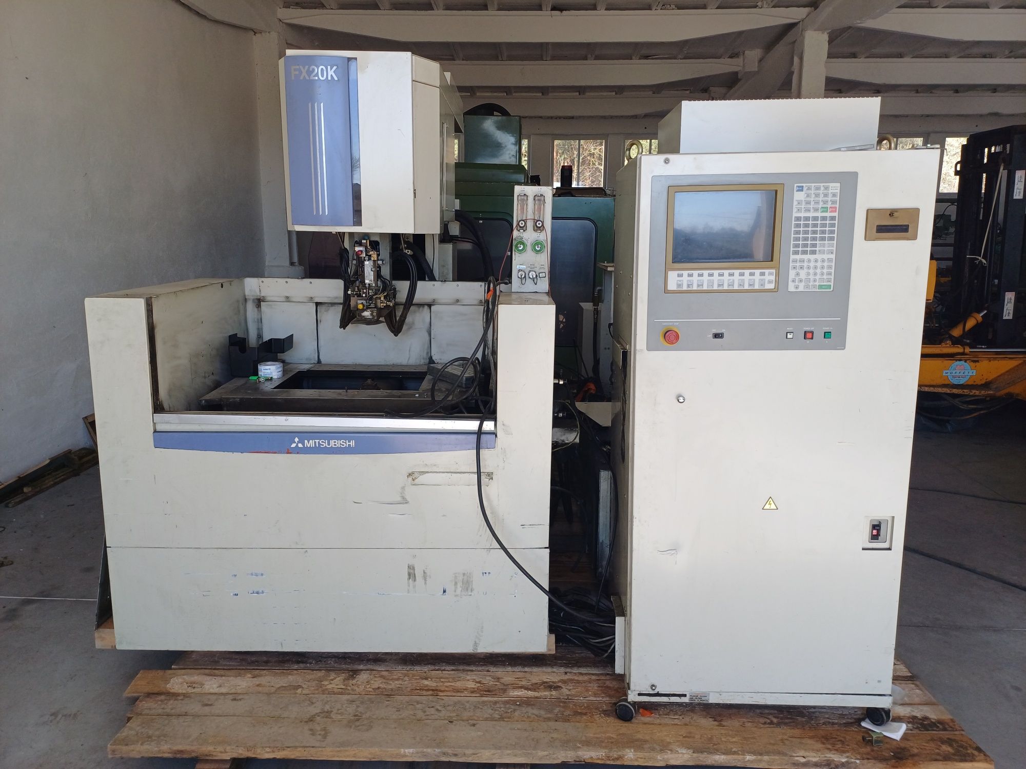 Drutówka EDM Mitsubishi FX-20