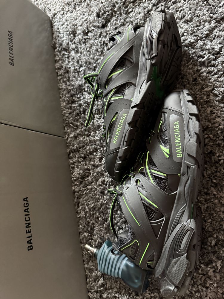 BALENCIAGA track 1.0