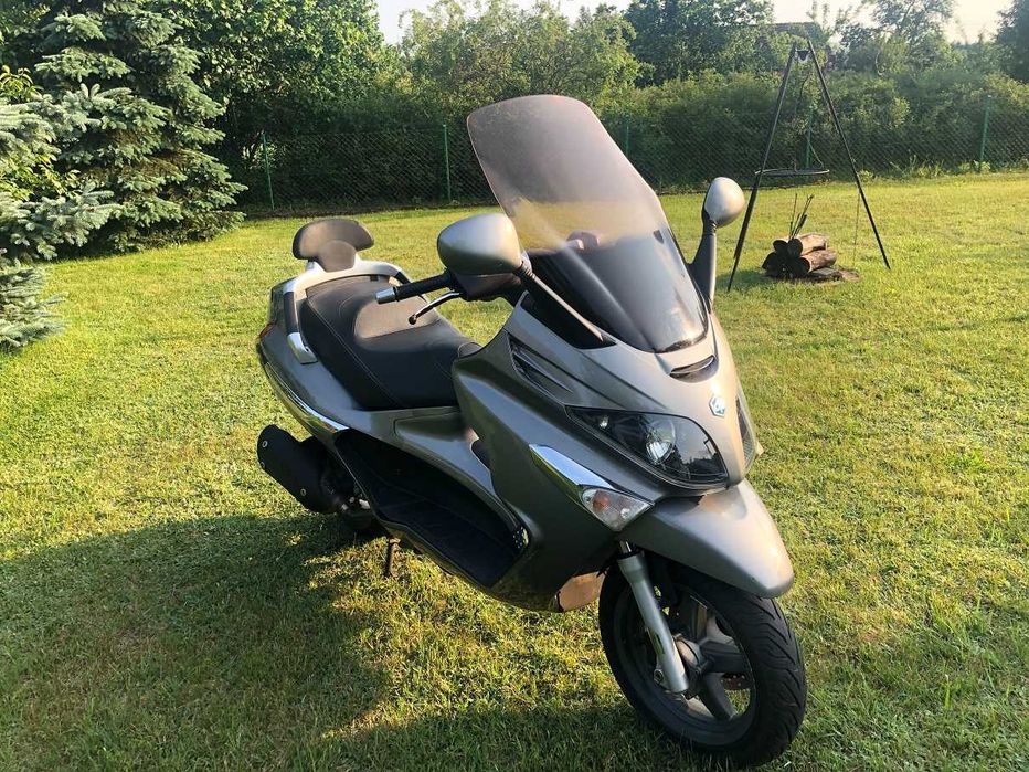PIAGGIO XEVO 250ie rok 2011