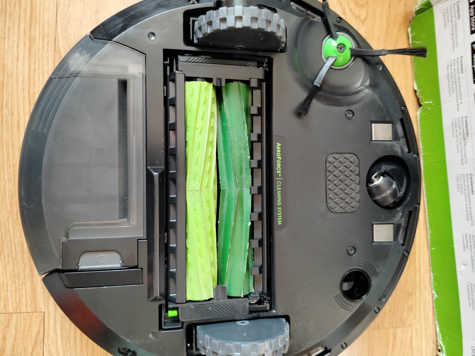 Robot sprzątający iRobot Roomba i3 wi-fi