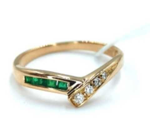 Золотое кольцо с бриллиантами и изумрудами принцесса! Смарагди,діамант