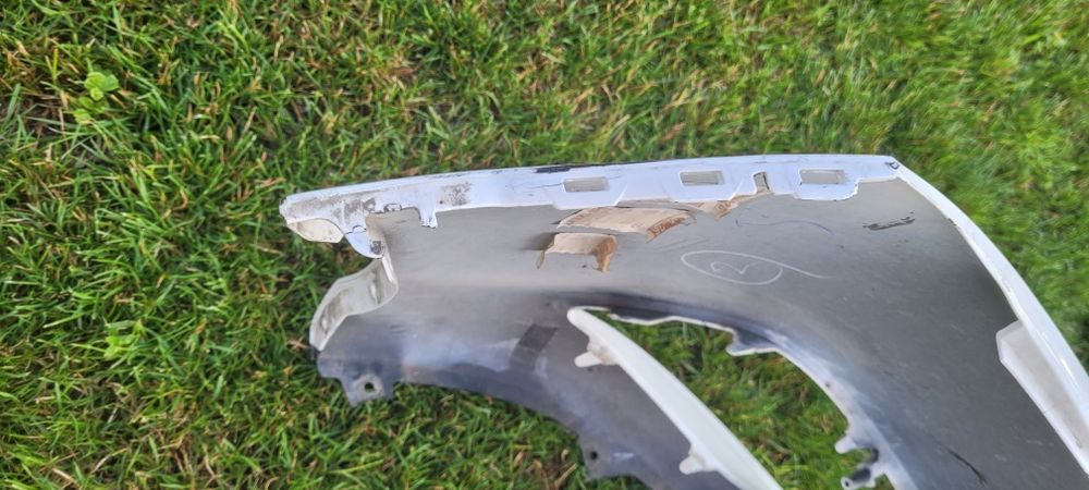 Mazda 6 zderzak przod