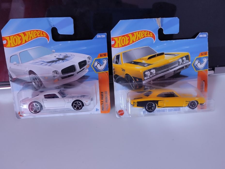 Carinhos da hot wheels