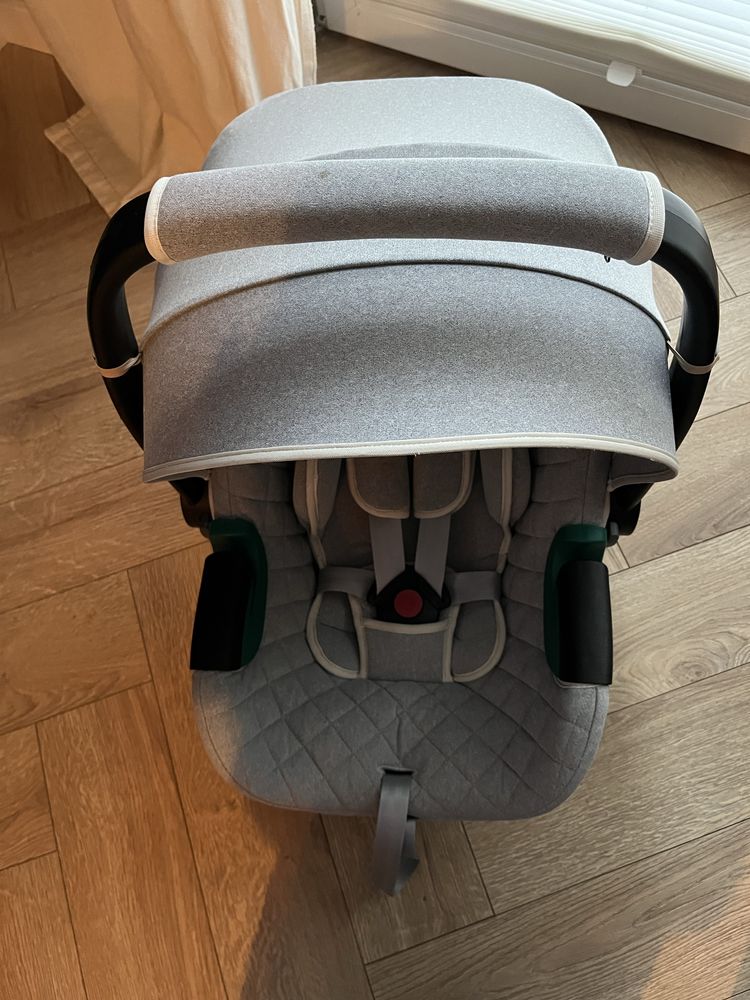 Fotelik samochodowy 0-13kg Britax Romer Baby Safe 3 i-Size Nordic Grey