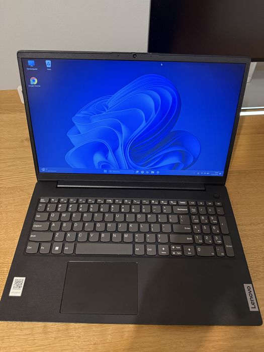 Lenovo Ideapad V15 AMD RYZEN 5 5500U 12 wątkow / 20 GB RAM / 1 TB SSD