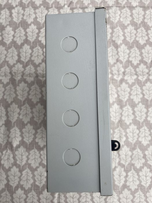 Skrzynka na zasilacz do kamer CCTV