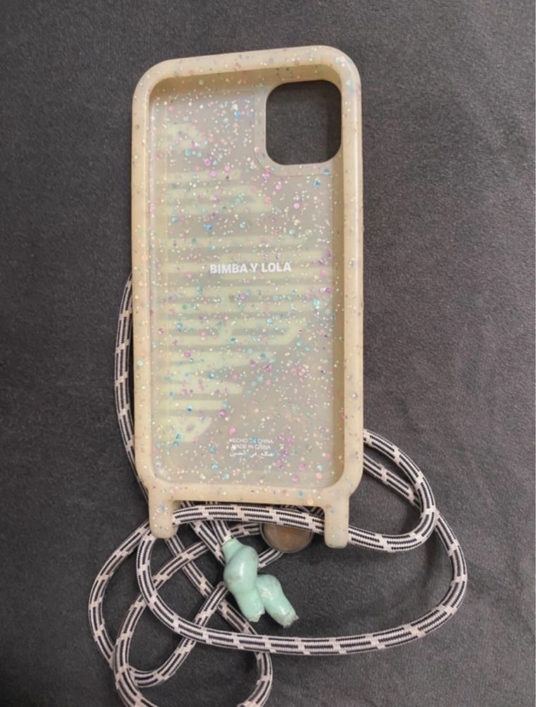 Capa iphone 11 Bimba y Lola