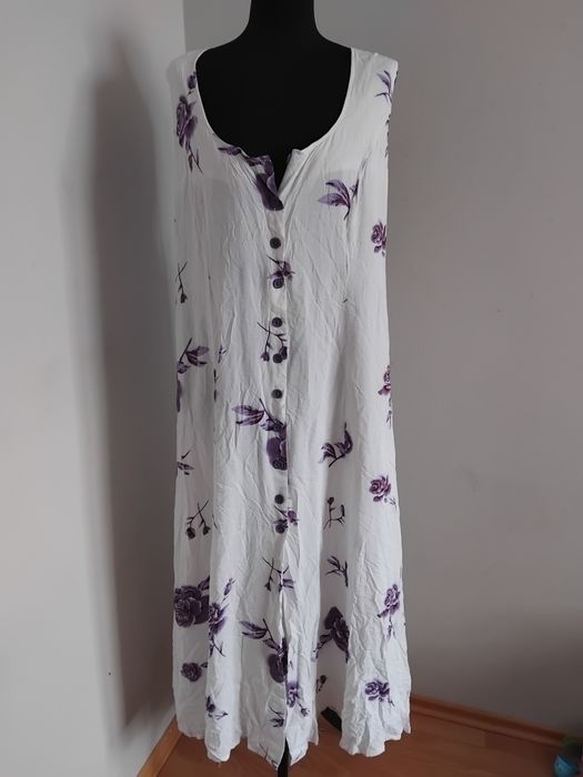 Sukienka luźna białą letnia  dluga maxi fioletowe kwiatki XL 42
