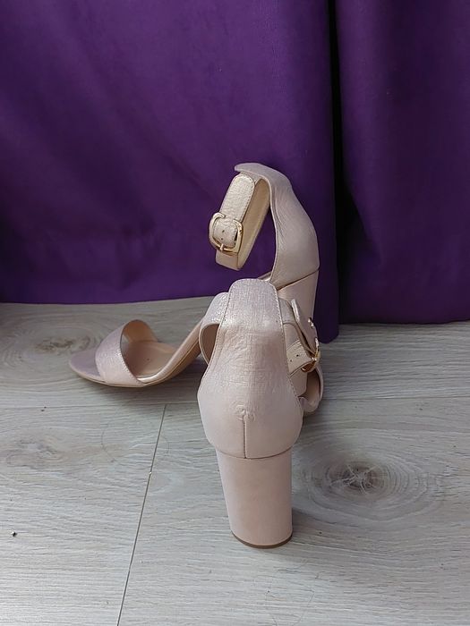 Босоніжки бренд R.Polanski