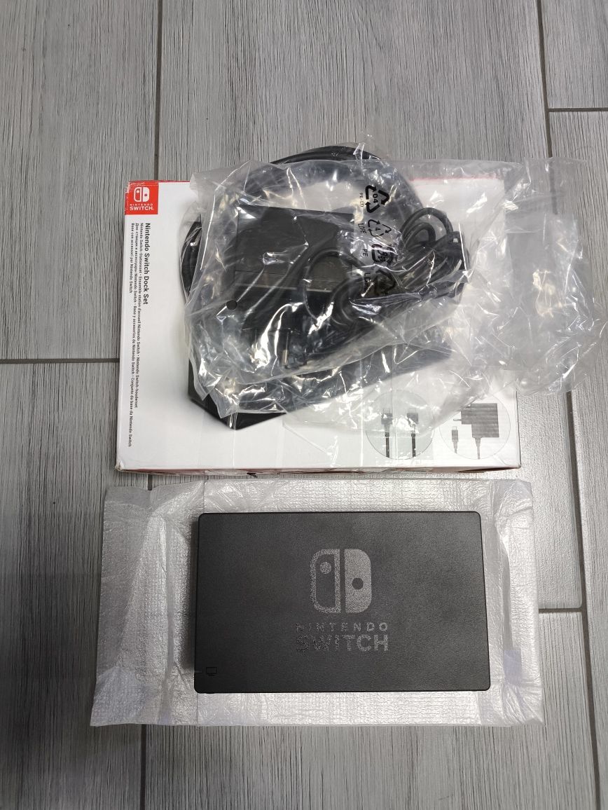 Stacja ładująca NINTENDO Dock Set do Nintendo Switch