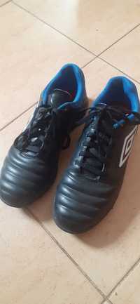 Buty Umbro 38 super stan