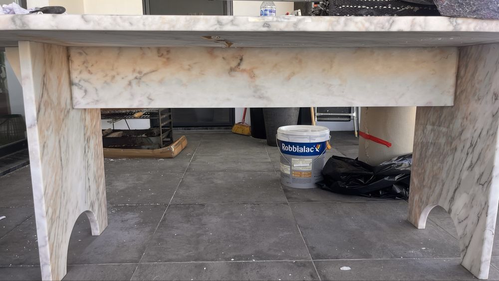 Mesa marmore maciça