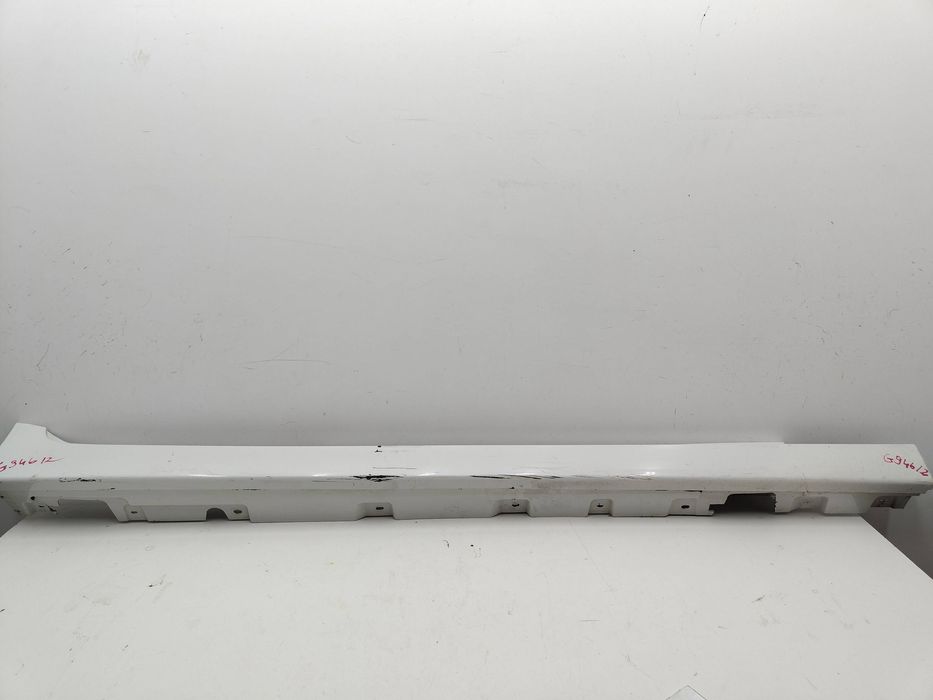 bmw 5 f10 próg listwa progowa prawa 7184774