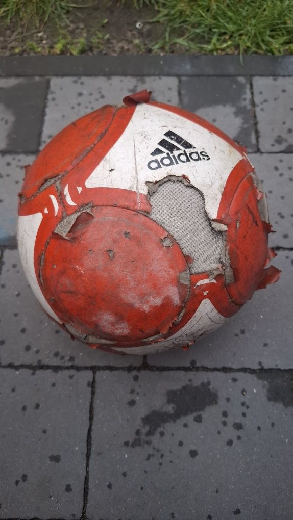 Piłki Adidas, OBI, gumowe