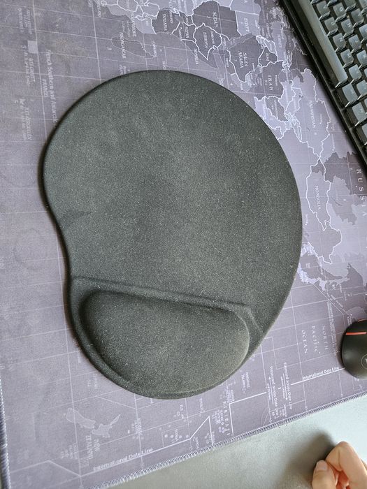 Podkladka pod myszkę profilowana na nadgarstek