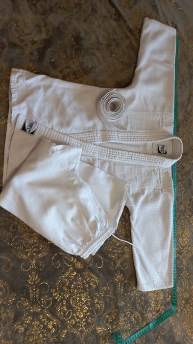 Продам кімоно дитяче для дзюдо 110-115 зріст для худорлявих