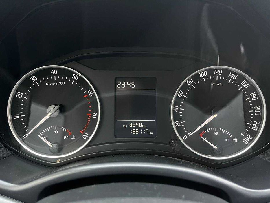 Шкода Октавия A5 FL 1,6 Універсал 2009 Рестайлинг 2 поколение