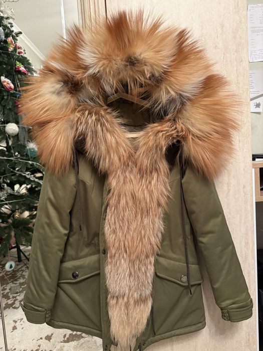 Парка з хутром лисиці ,xs
